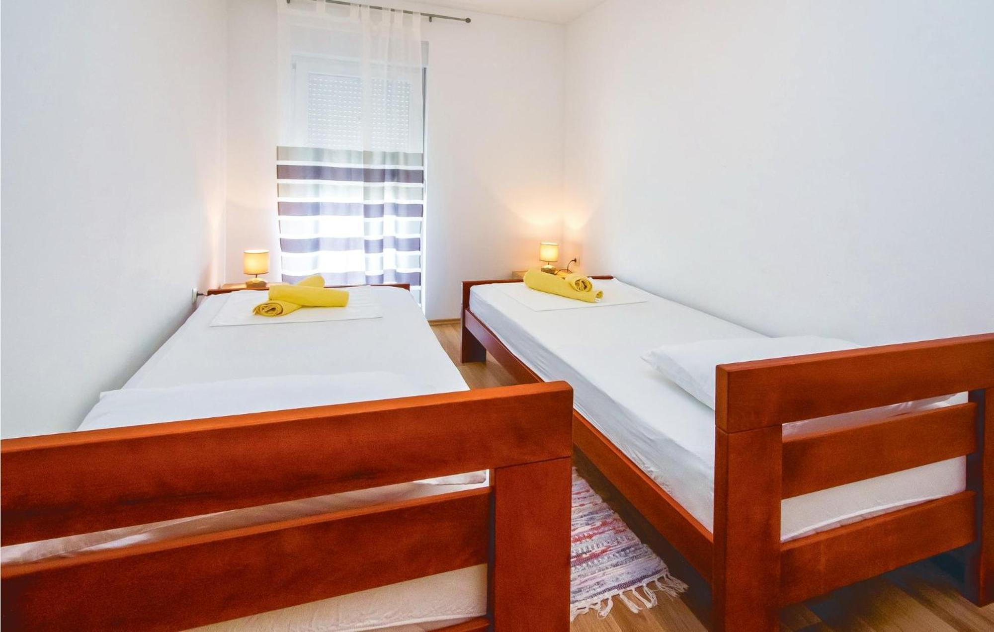 2 Bedroom Awesome Apartment In Mali Rat Sumpetar Luaran gambar