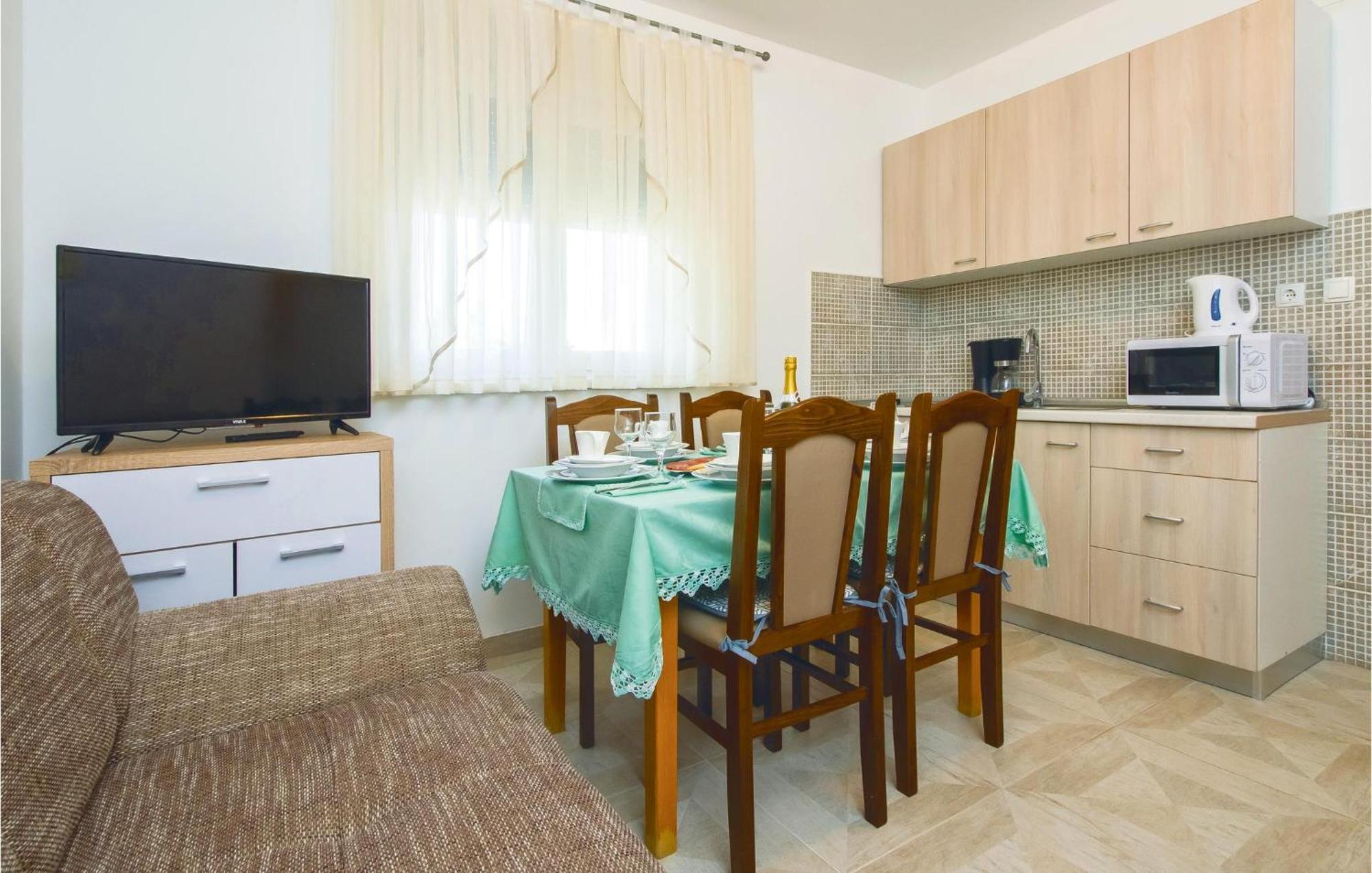 2 Bedroom Awesome Apartment In Mali Rat Sumpetar Luaran gambar